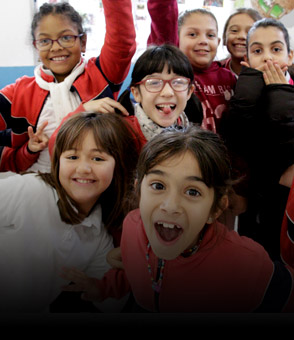 Niños en un salón de clases